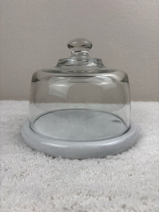 Other - Vintage-style Cheese Dome with a Marble Base and a Clear Glass Dome